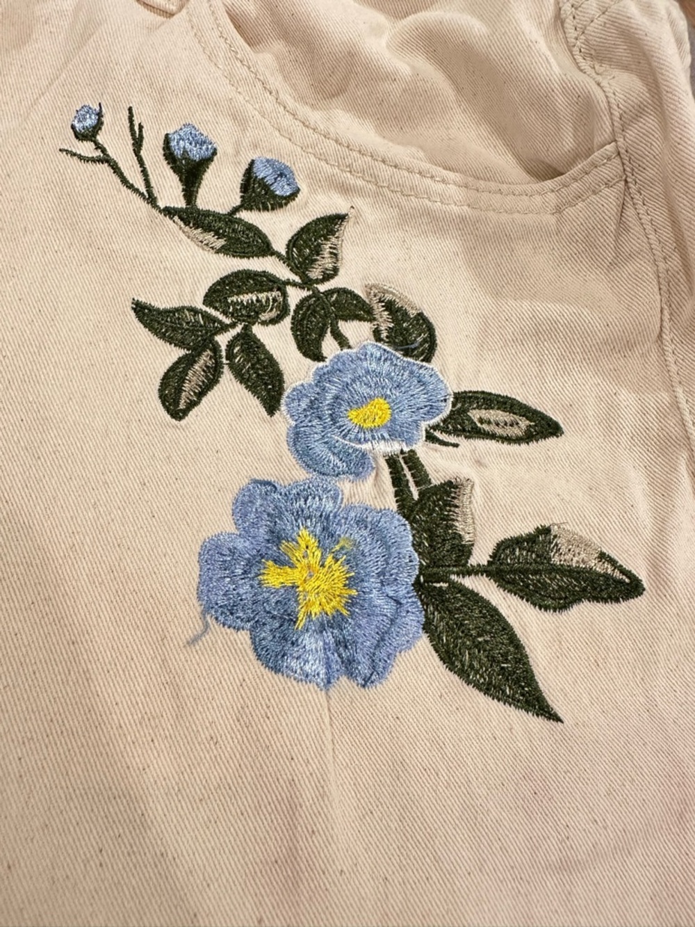 POL Patchwork Floral Jogger Pants Boho Distressed Embroidered Size M - Picture 9 of 11